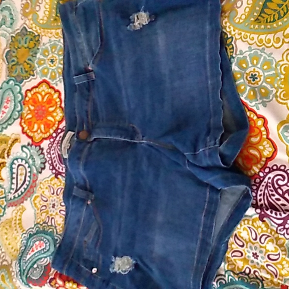 Royalty wannabettabutt plus size jean shorts size 22
